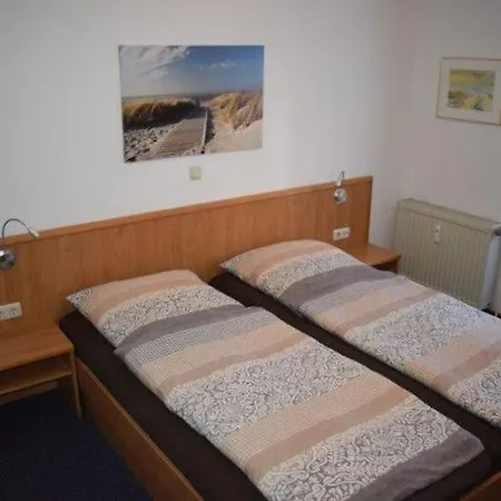 Residenz Albatros 1 Apartment *