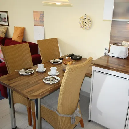 Residenz Albatros 1 Apartment *